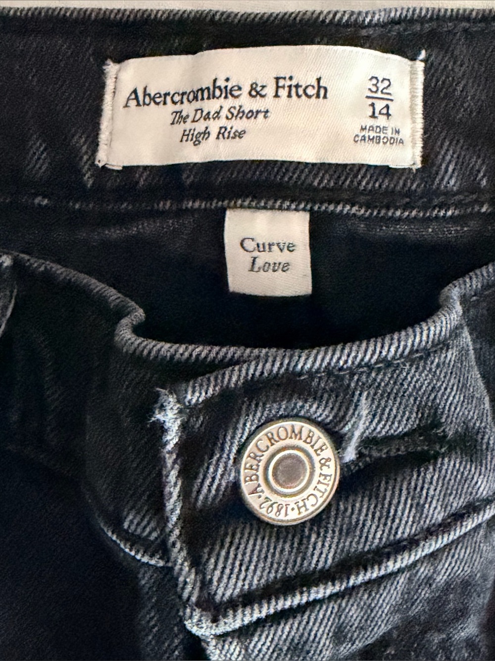 Abercrombie & Fitch The Dad Shorts High Rise Black Curve Love Curvy Fit Size 14 - Picture 3 of 6
